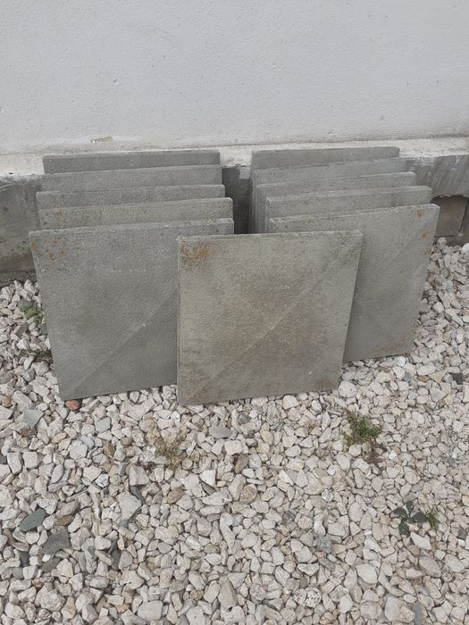 Vand capace pt stalpi de gard 49x49 cm.