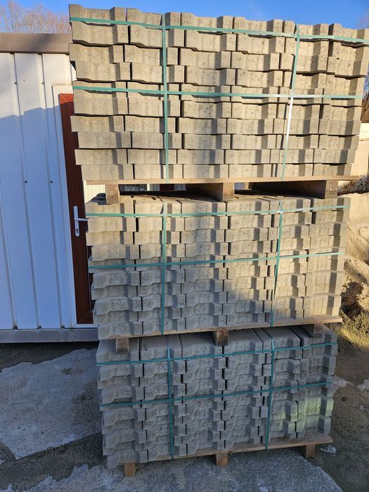 Бетонни павета, плочки и тухли