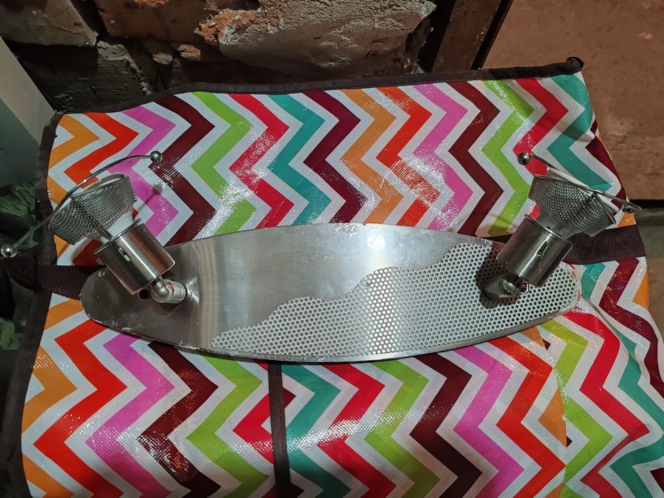 2 броя метални аплици за стена.