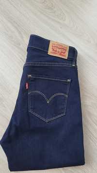 Женские джинсы Levi's