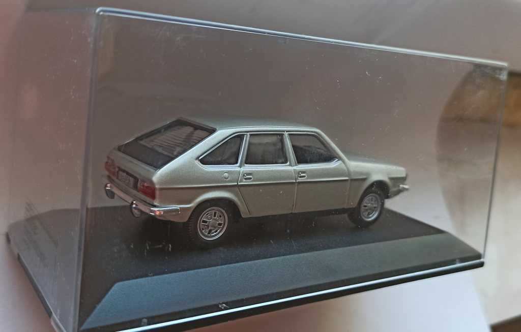 Macheta Renault 30 TX 1975 silver - Norev 1/43