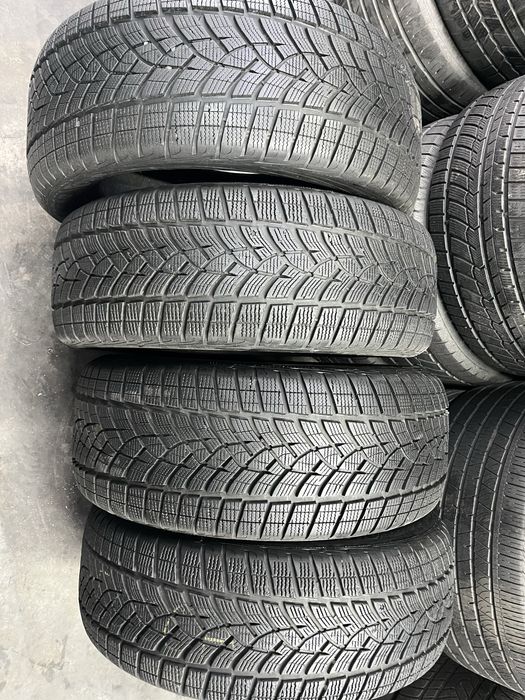 Anvelope goodyear iarna 255/50R19 spate si 236/55R19 fata