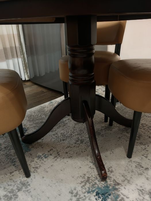 Masa lemn  Mobexpert rotunda (d:106cm)cu 4 scaune