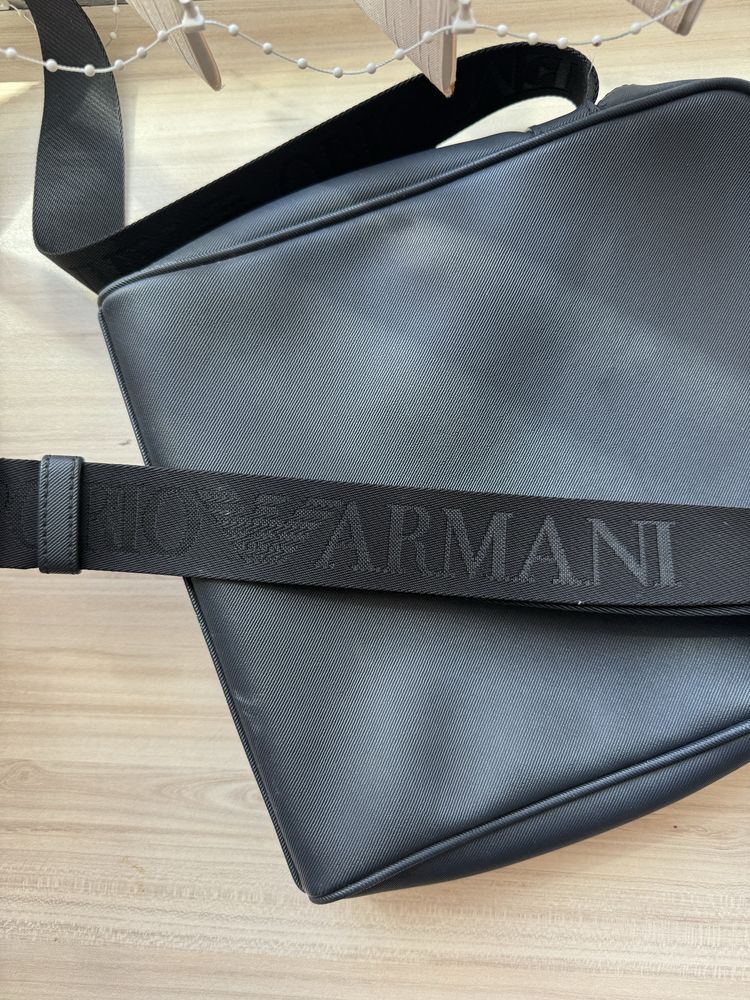Мъжка чанта Emporio Armani - естествена кожа