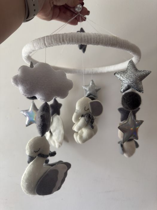 Мобиль в детскую кроватку