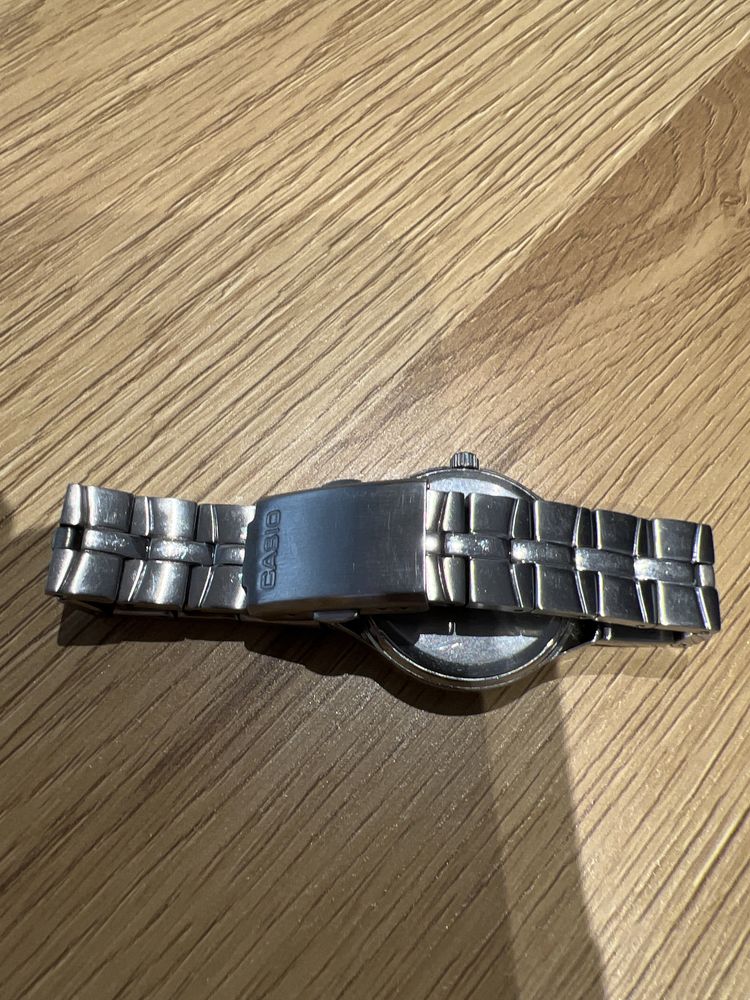 Дамски часовник Casio