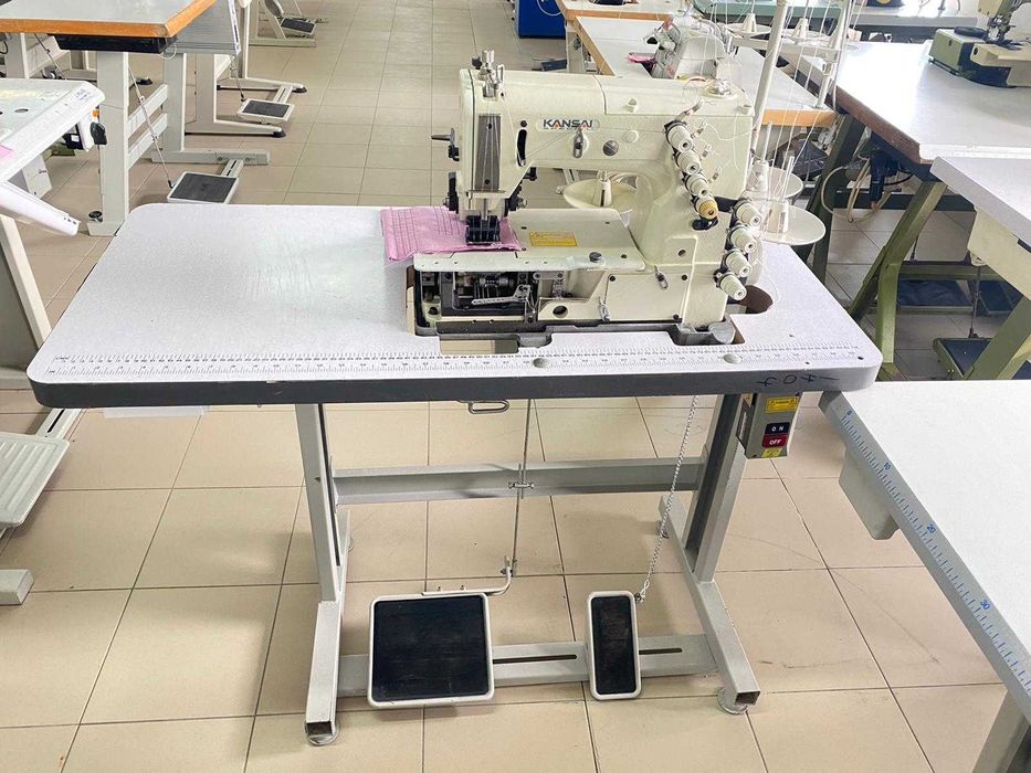 Masina cu 4 ace cusatura lant Kansai DFB1404MD cu puller