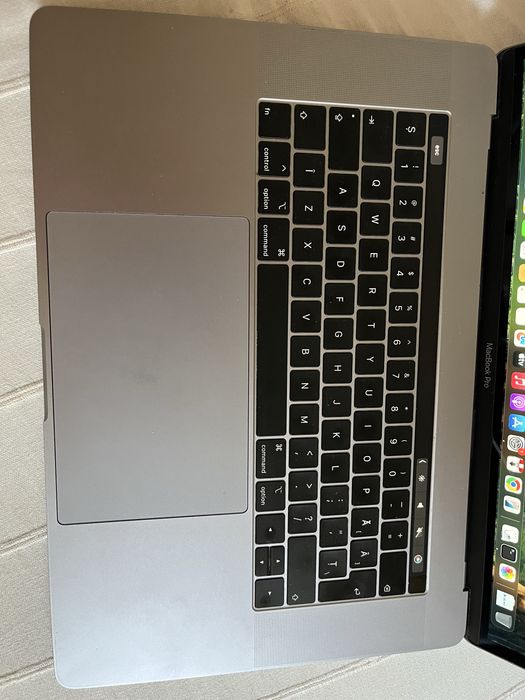 Macbook Pro -2018