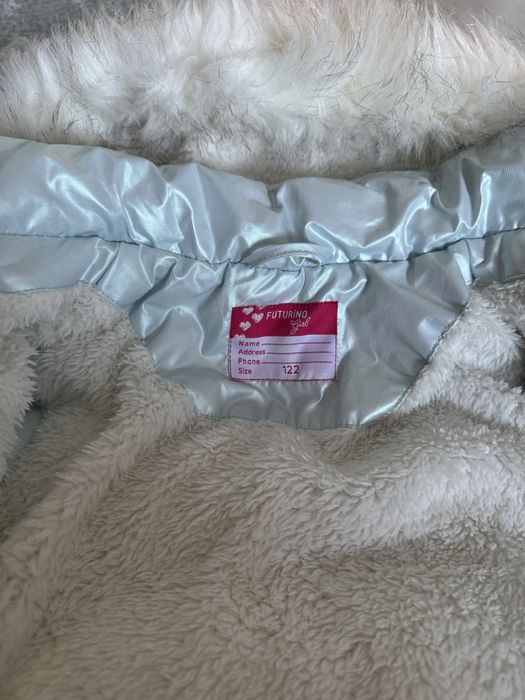 Продам зимнюю куртку на девочку