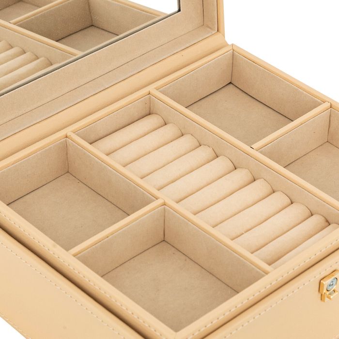 Кутия за бижута бежова кожа