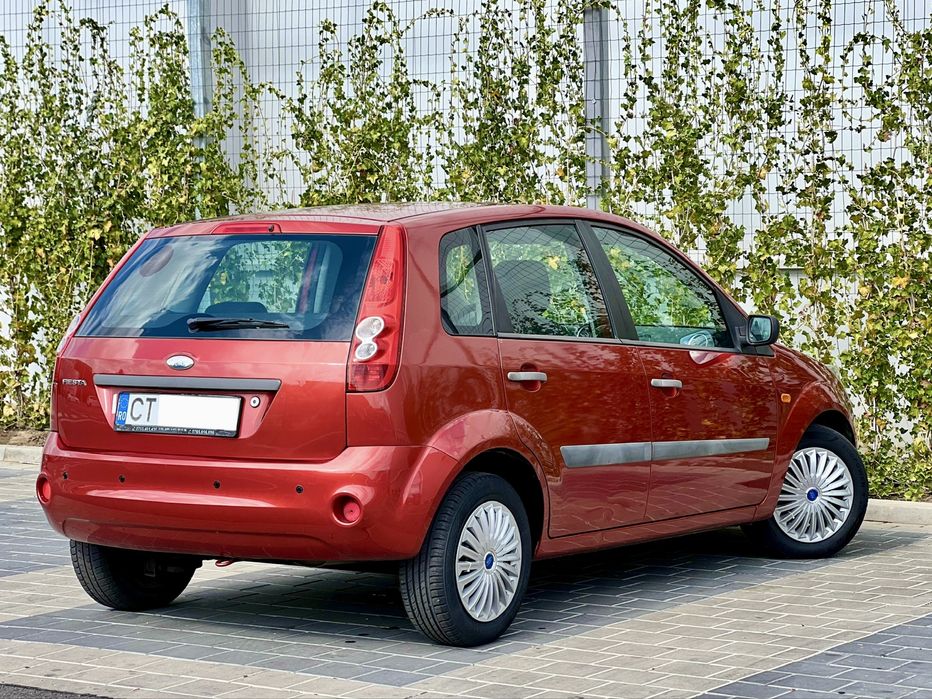 * Ford Fiesta * 97.000 KM * Stare Excelenta * 1.3 Benzina * Proprietar