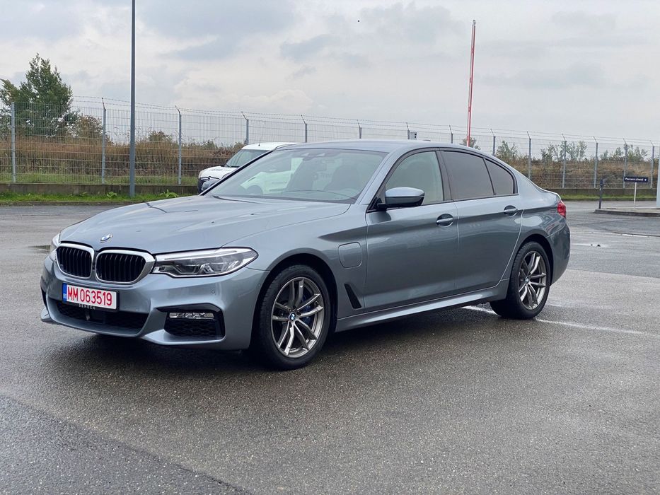 BMW Seria 5 BMW 530e xDrive G30 M-Packet