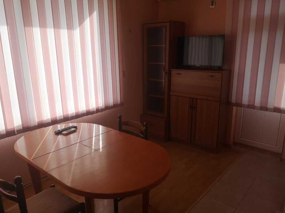 Дава се под наем Двустаен апартамент в Бургас, Сарафово - 50 кв.м за 135 € - Снимка #4