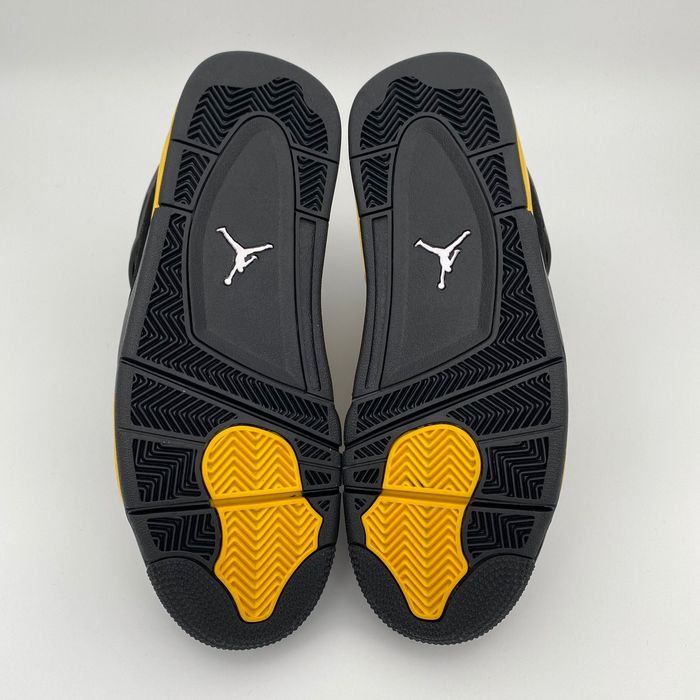 Jordan 4 Thunder