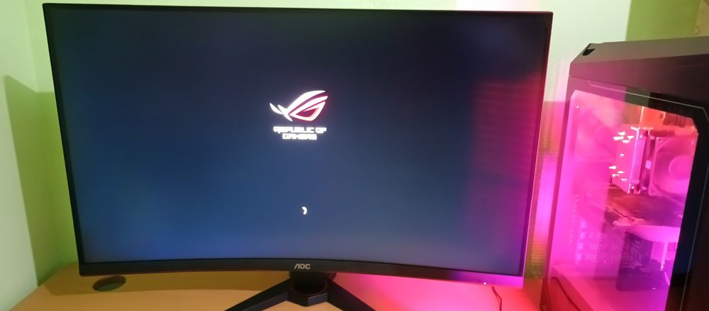 Monitor Gaming AOC 32Inch 240Hz FHD