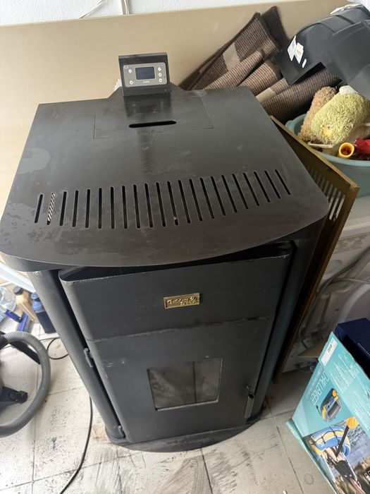 Пелетна камина 24kW Golden Fire