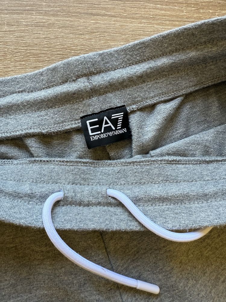 EA7 Долница на анцуг