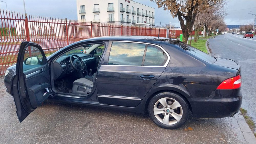 Se vinde Skoda superb