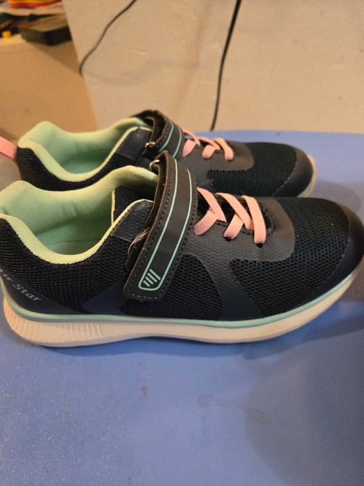 Детски маратонки 32, 34, 35 номер