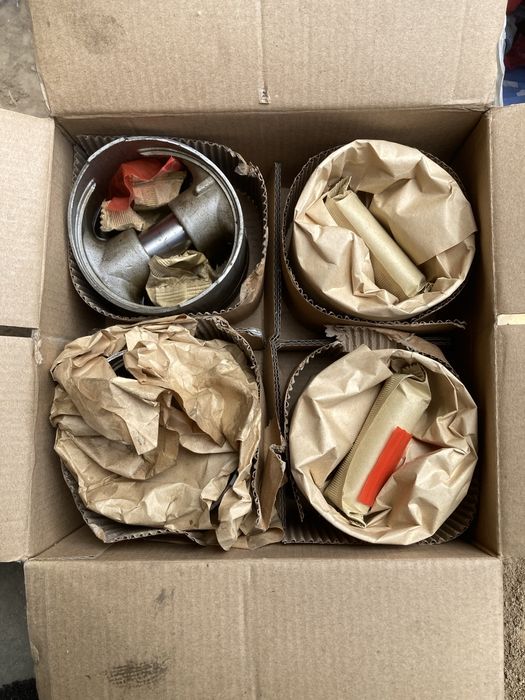 Поршень для Mercedes w124,w201(190)