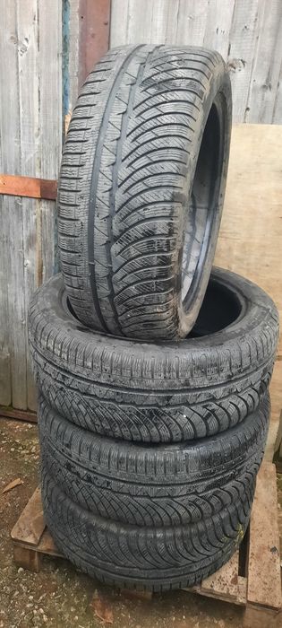 4 броя зимни гуми 245 45 18 Michelin 7mm