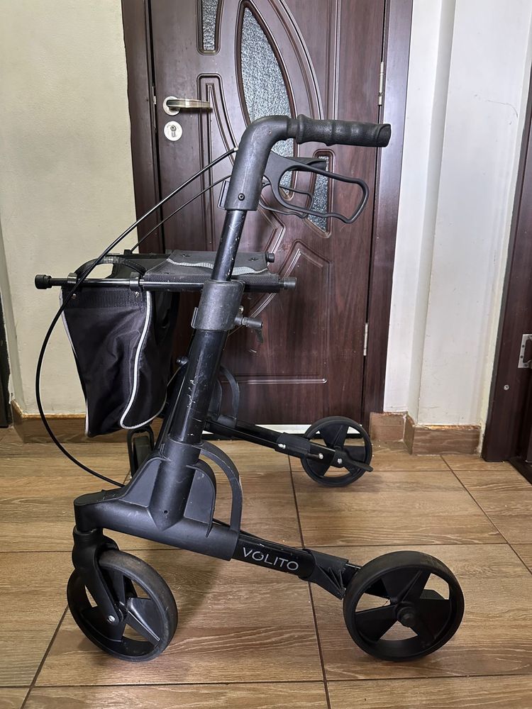 Scaun rolator rulant pt bătrâni handicap dizabilitati