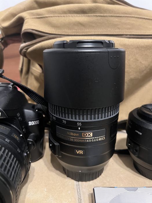 Nikon D 3000 Kit complet 18-55mm 55-300mm 35mm 1:18G Geanta