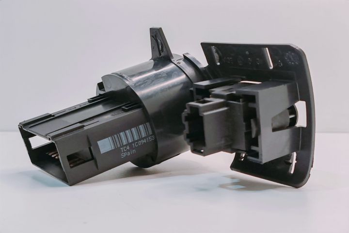 Bloc Lumini 1C0941531C / 1841928 Volkswagen VW Golf a 4-a generatie