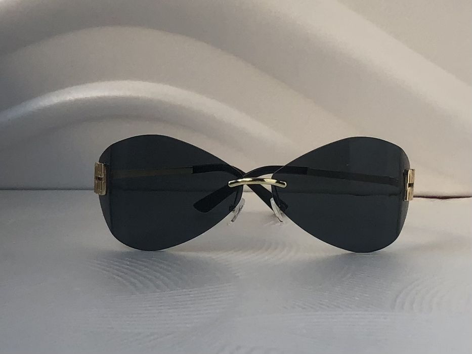 Модерни дамски слънчеви очила