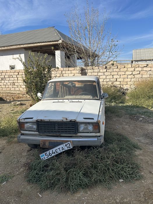 Продается машина жигули буу 2004