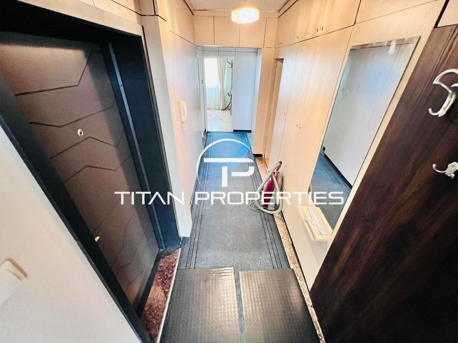 Дава се под наем Тристаен апартамент в Бургас, Славейков - 100 кв.м за 663 € - Снимка #13