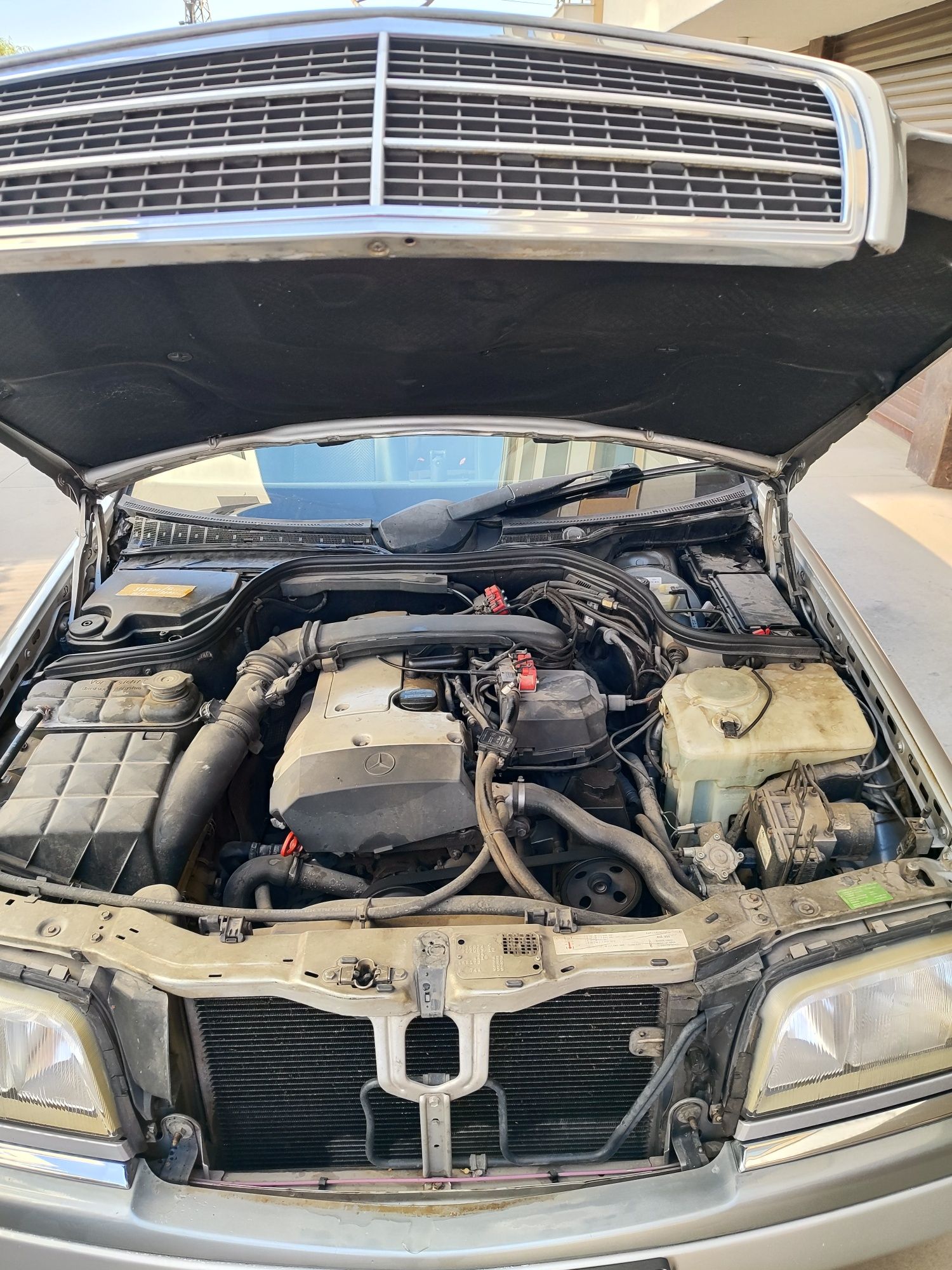 Мерцедес С230 бензин газ автоматик