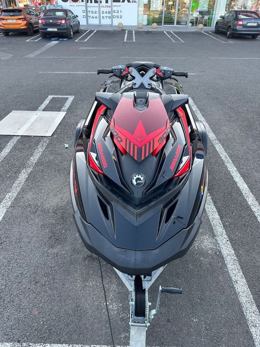 Sky Jet Sea Doo Bombardier RXP -X 260RS