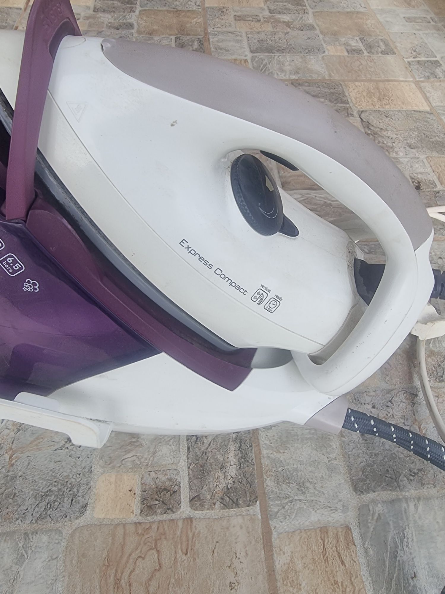 Statie calcat tefal