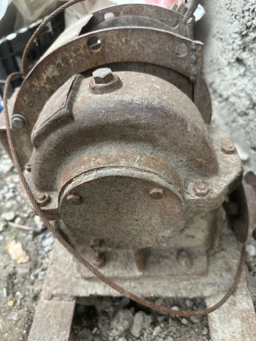 Продаю редукторы от сельхозтехника в робочнм состояние