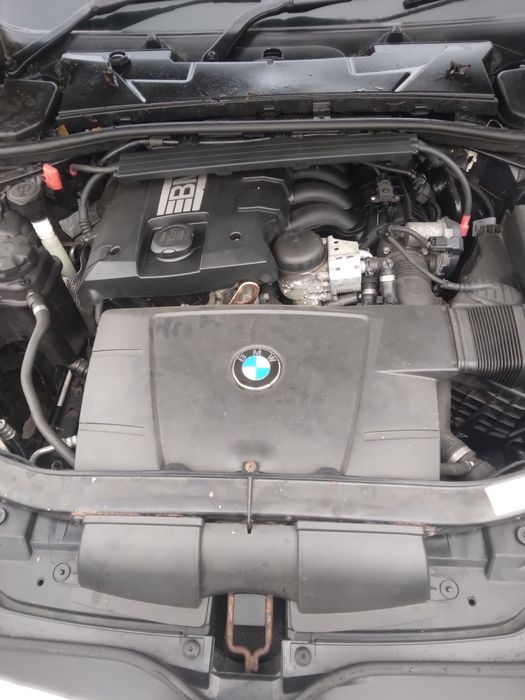 Aripa usa fat bmw e90 e92 motor n43b20a injectoare 2.0i