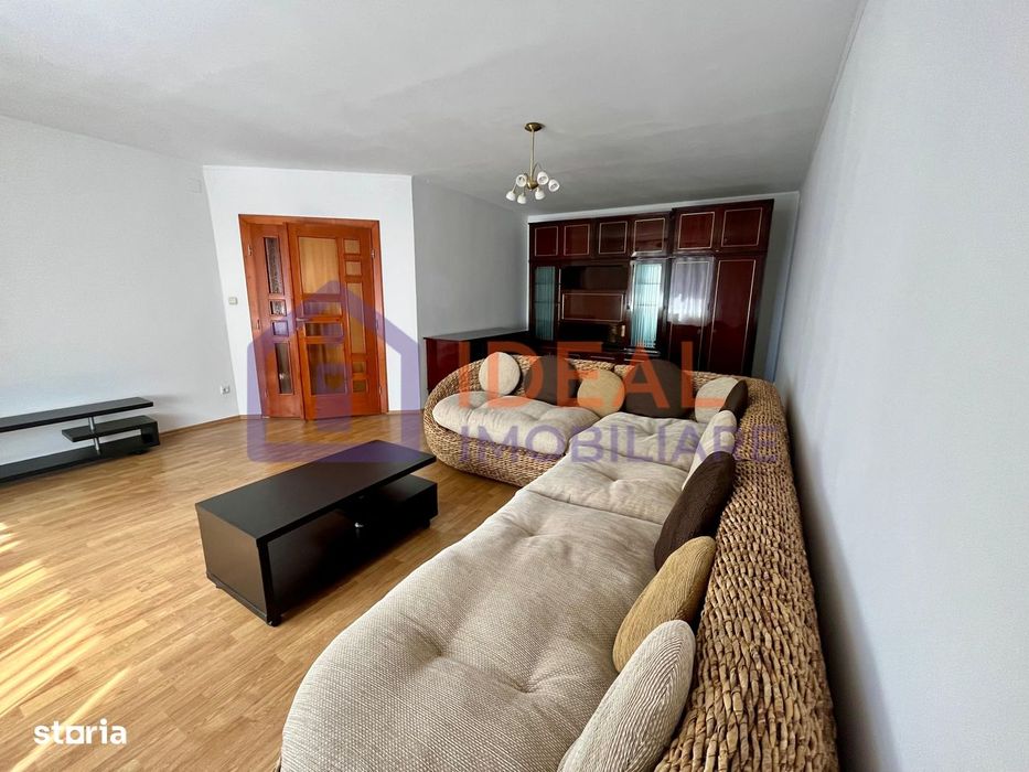 Casă cu 3 camere de închiriat - cartierul Ștrand
