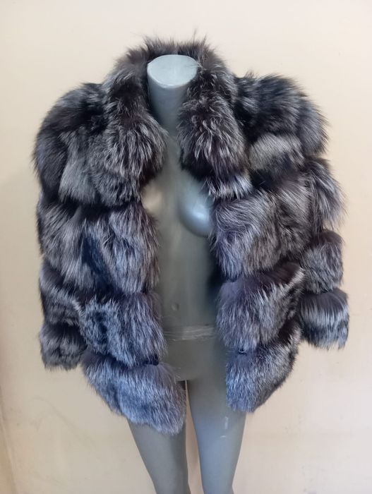 Палто от сребърна лисица