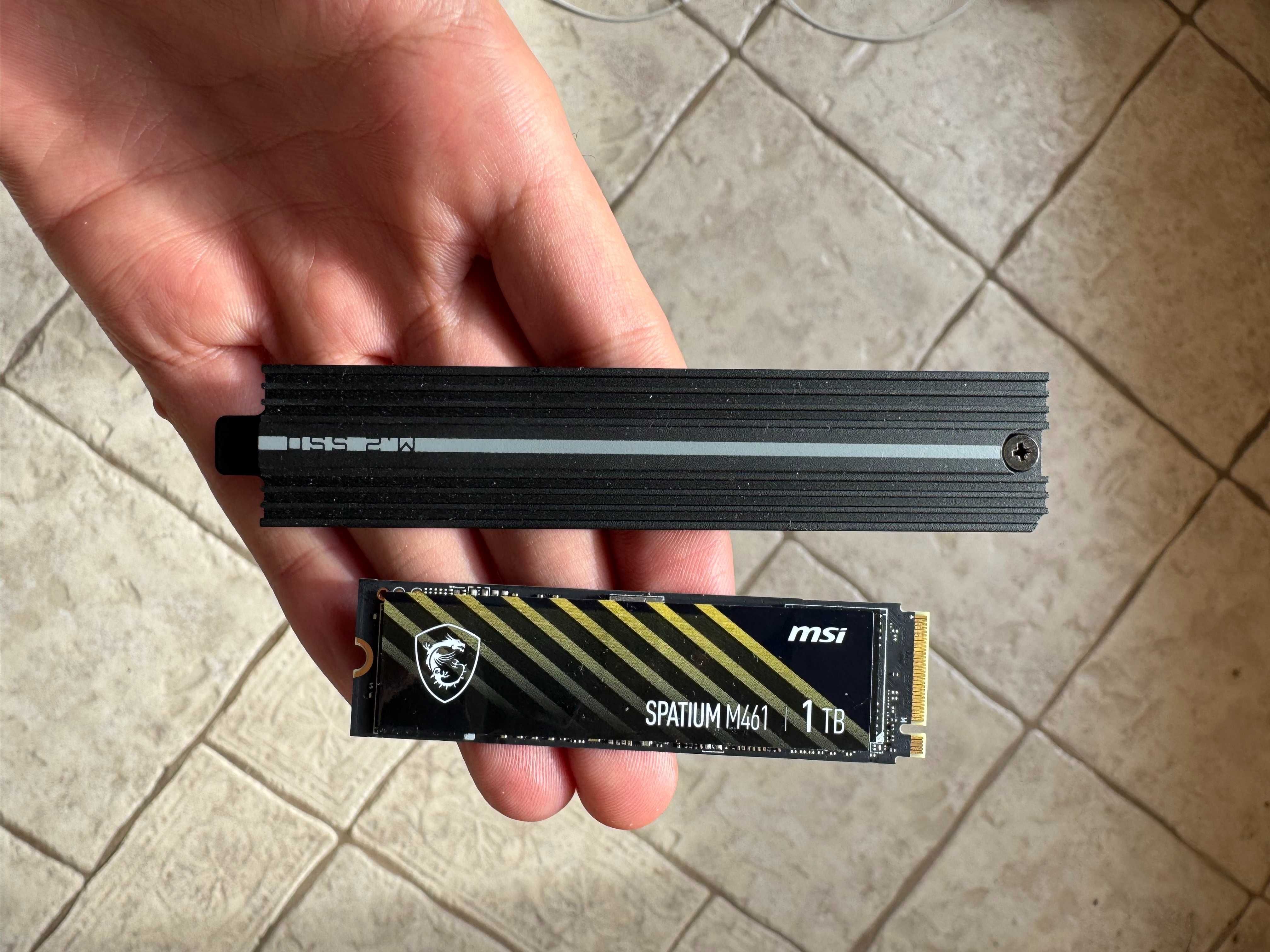 SSD 1TB, MSI SPATIUM M461, NVMe, M.2 (2280) в комплект с охладител