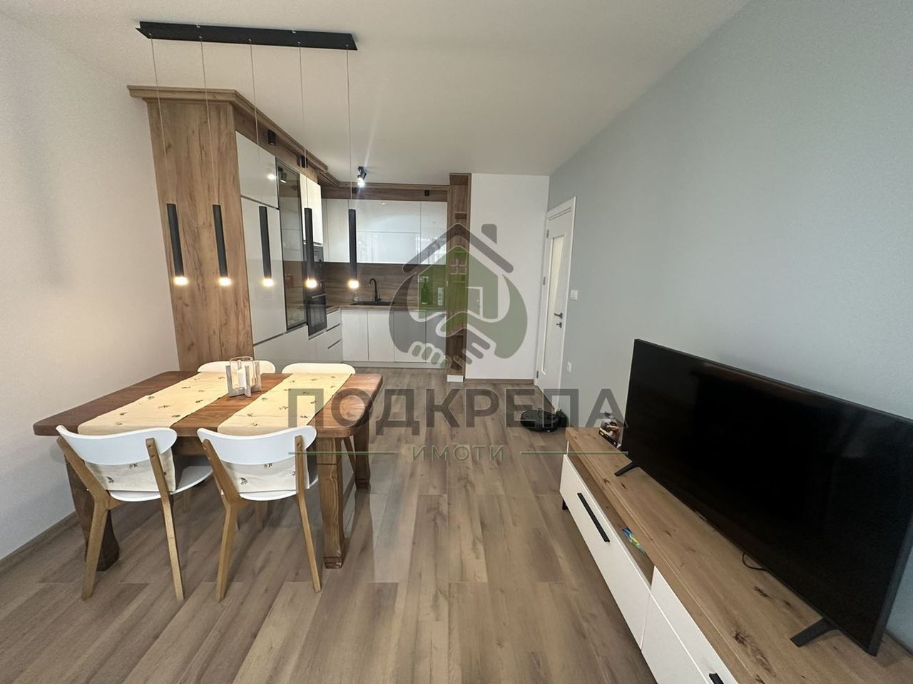 Дава се под наем Двустаен апартамент в Пловдив, Тракия - 70 кв.м за 459 € - Снимка #4