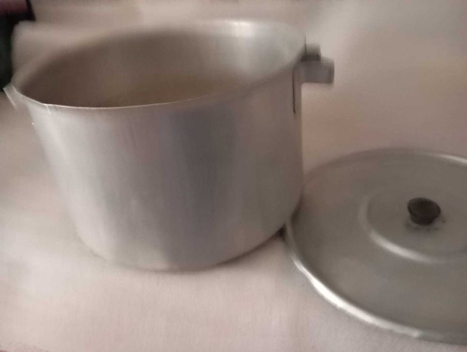 Кастрюля алюминевая, нержавейка