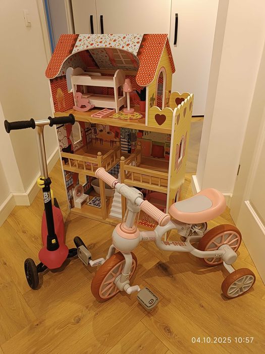 Casa Papusi + Bicicleta ECOTOYS 4in1 cu Pedale + Trotineta
