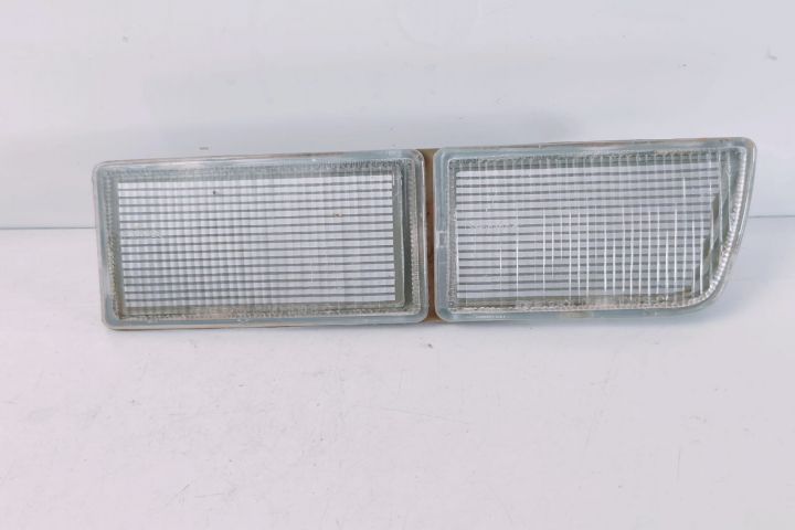 Catadioptru bara dreapta 084411609RF Volkswagen VW Golf a 3-a generat