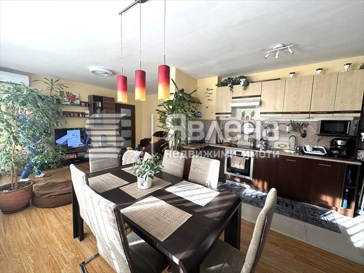 Продава се Тристаен апартамент в София, Овча купел - 84 кв.м за 2558 €/кв.м - Снимка #1