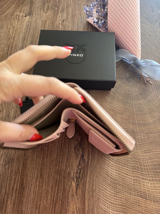 Дамски портмоне Pinko