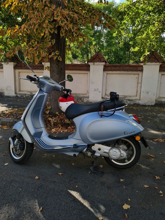 Scuter Piaggio Vespa Primavera S, 2022, 49 cc, euro 5, unic proprietar