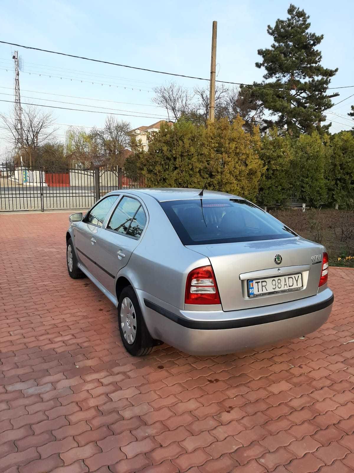 Unic proprietar vand Skoda Octavia Tour