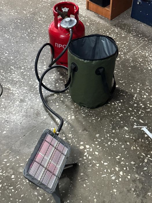 Продам газовый горелку. Баллон.