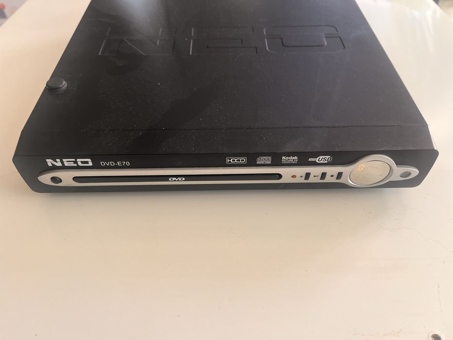 DVD - E70.  NEO.