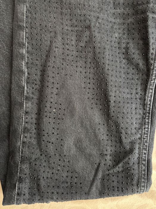 Дамски дънки с ДЕФЕКТ